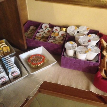 Tango Hotel Rome Bagian luar foto